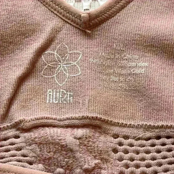 ✨Aura M/L Dusty Rose floral bodysuit with mesh details - Picture 8 of 8